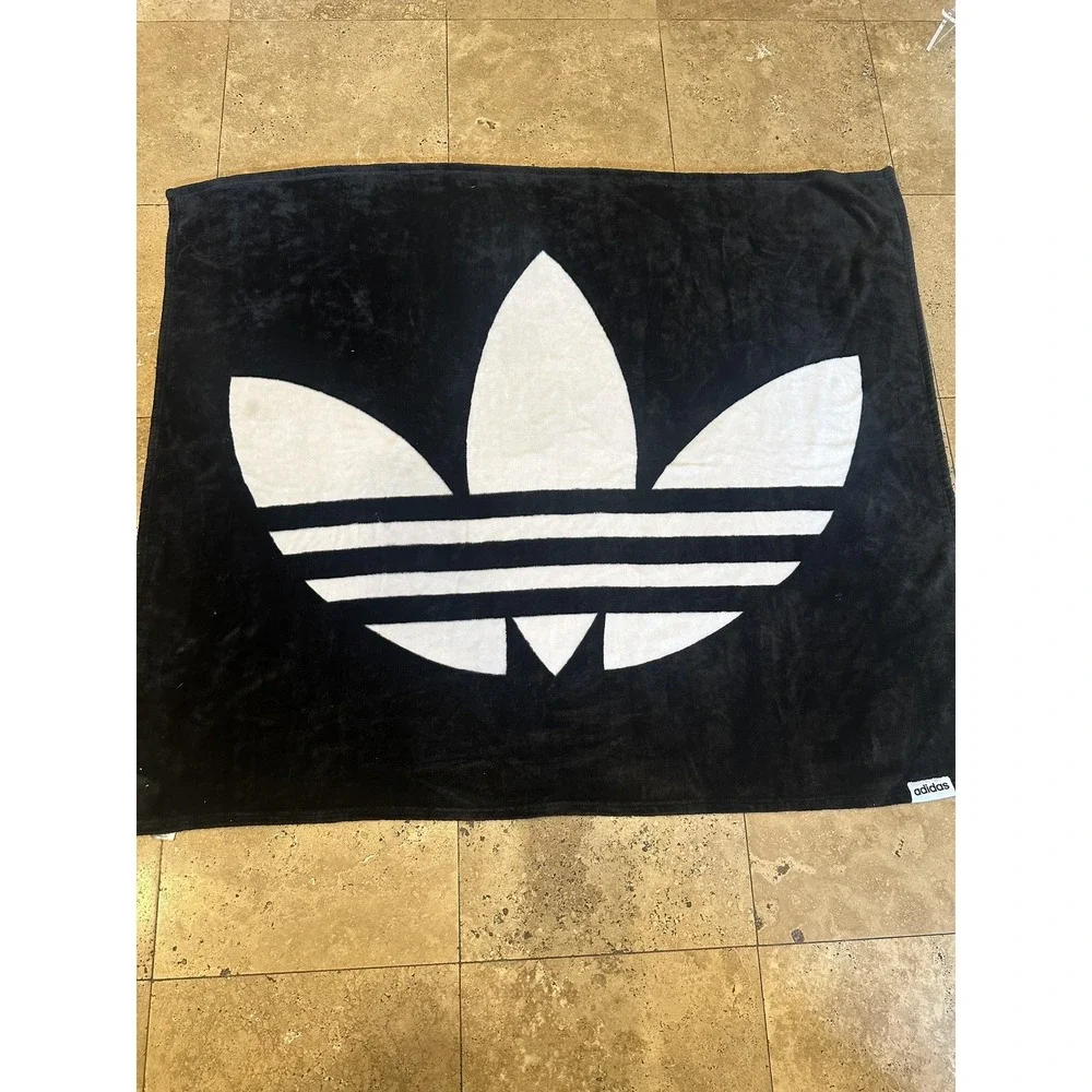 RARE‎ Adidas Trefoil Large Logo Fleece Blanket Black White Originals 60x48